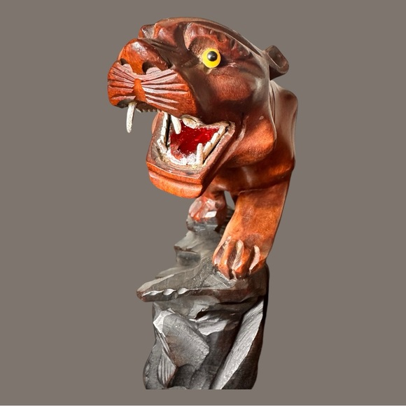 Vintage Solid Wood Roaring Panther on Ledge (VGVC) - Picture 3 of 12
